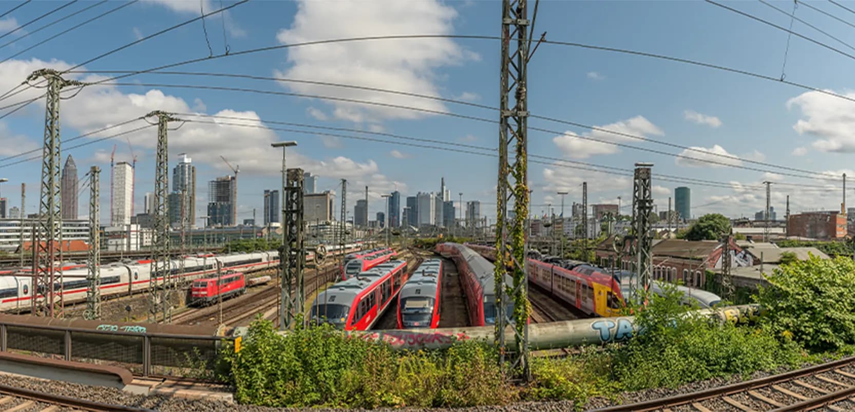 Air Quality Monitoring for Railways and Metro
